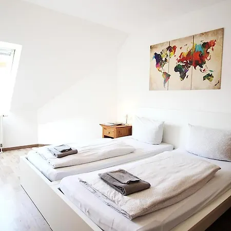 Homie Stay Zell - Apartment Mit Privatparkplatz Zell am Main Exterior foto