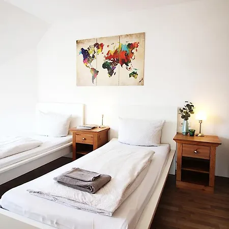 Homie Stay Zell - Apartment Mit Privatparkplatz Zell am Main Exterior foto
