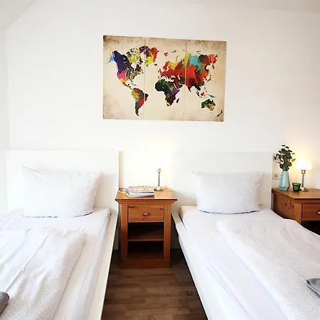 Homie Stay Zell - Apartment Mit Privatparkplatz Zell am Main Exterior foto