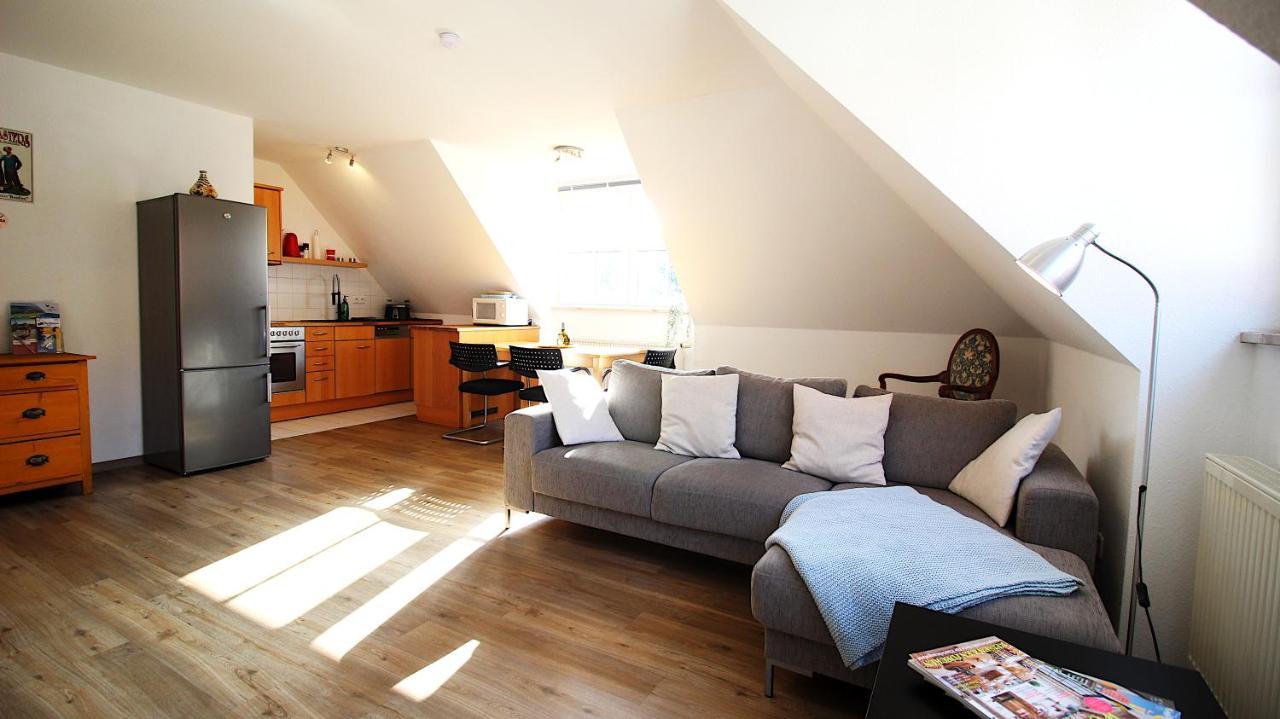 Homie Stay Zell - Apartment Mit Privatparkplatz Zell am Main