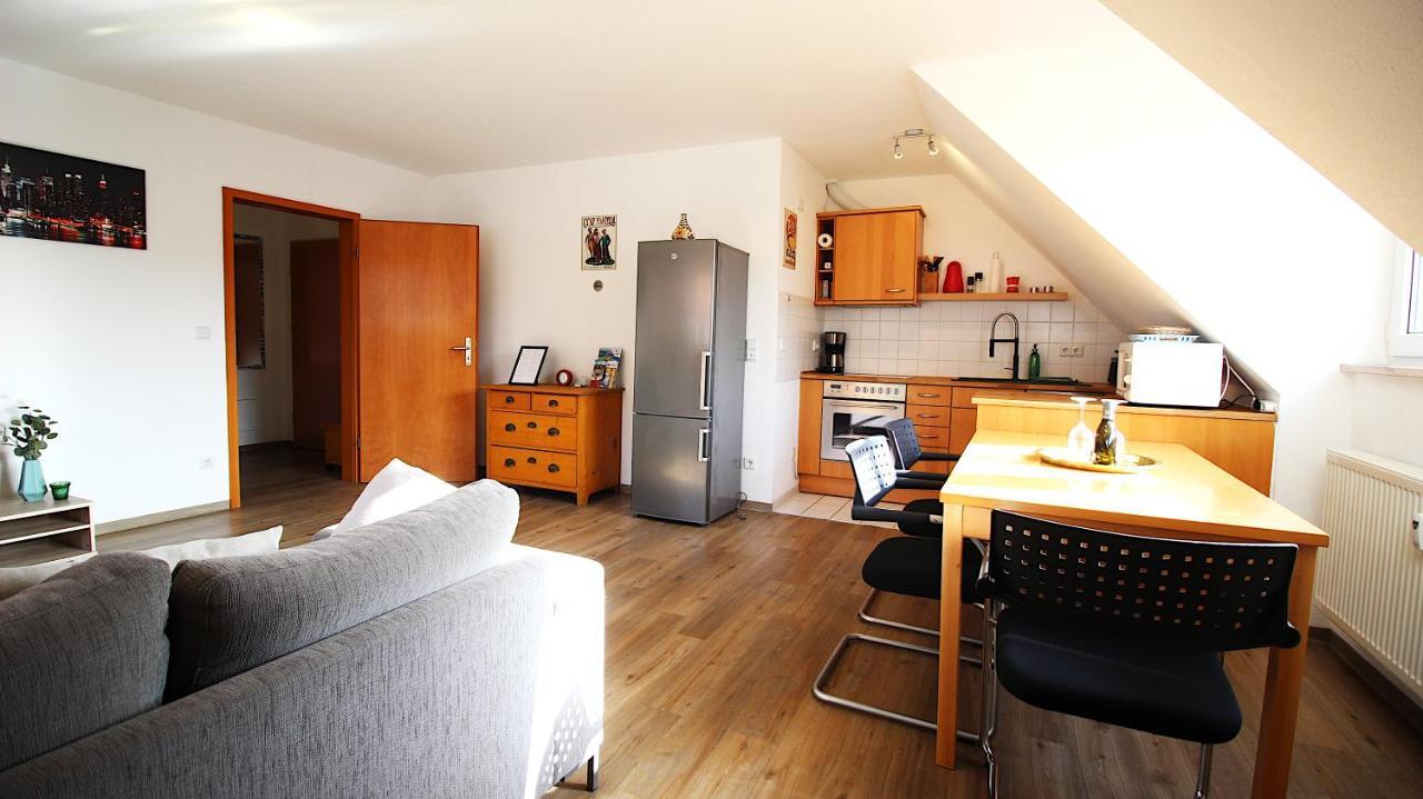 Homie Stay Zell - Apartment Mit Privatparkplatz * Zell am Main